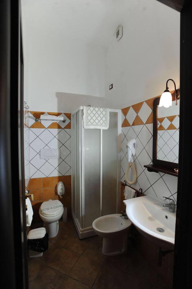 Hotel Alle Pendici 니콜로시 외부 사진